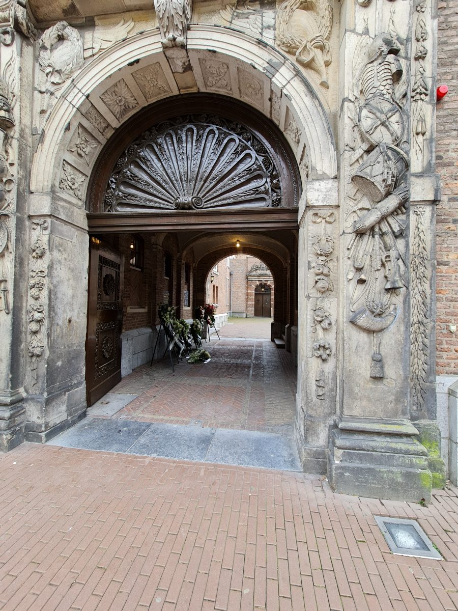 Gemeentehuis nijmegen, Gemeentehuizen